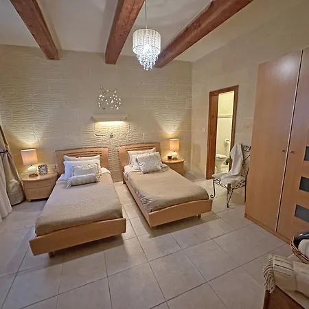 Bed & Breakfast Ambrose Village *
