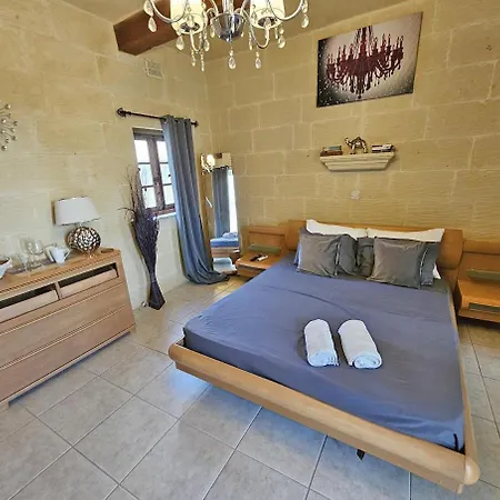 Ambrose Village B&B *