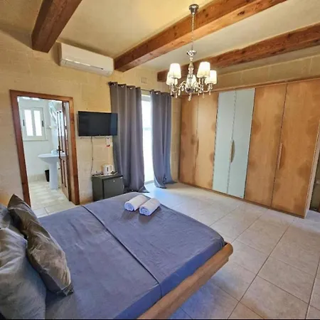 Ambrose Village Bed and Breakfast