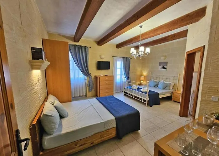 Bed & Breakfast Ambrose Village 4*