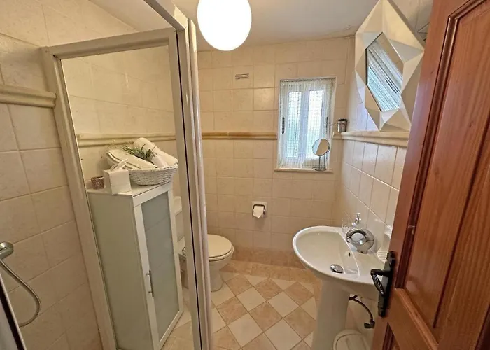 Bed & Breakfast Ambrose Village