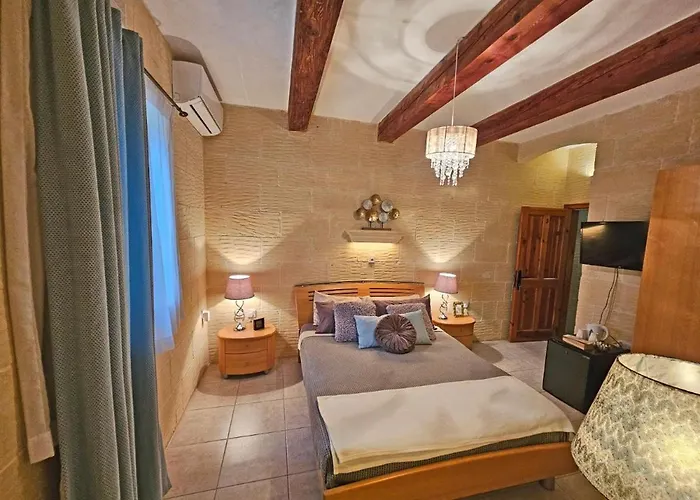 Ambrose Village Bed & Breakfast