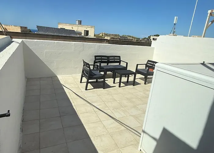 Ambrose Village Bed & Breakfast 4*